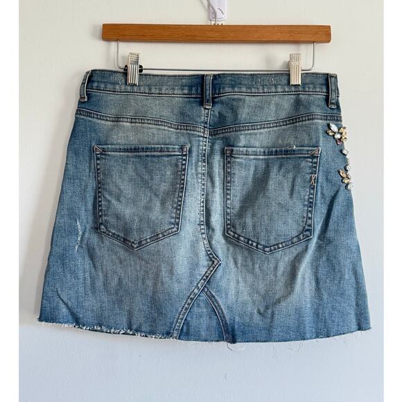 Express Women’s Size 6 Embellished Denim Mini Skirt y2k Glam Bejeweled Festival - Picture 2 of 7